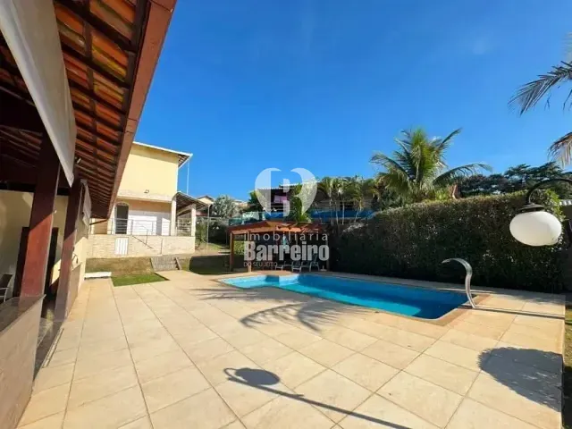 Casa 4 quartos e 2 banheiros, para alugar, no bairro QUINTAS DA LAGOA em Sarzedo