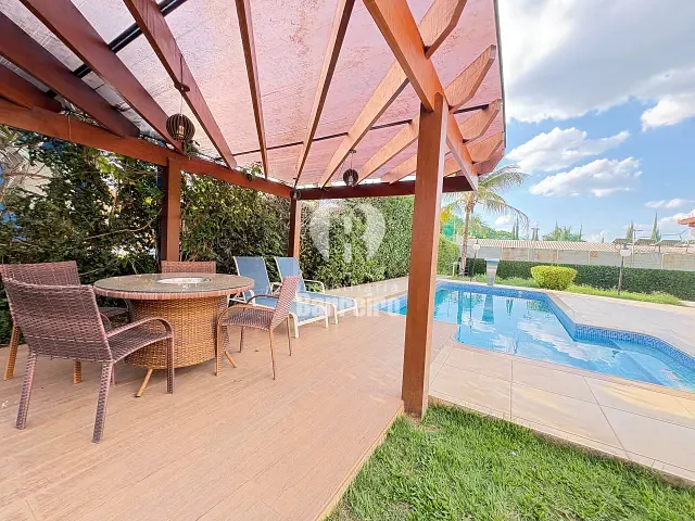 Casa 4 quartos e 2 banheiros, à venda ou para alugar, no bairro QUINTAS DA LAGOA em Sarzedo