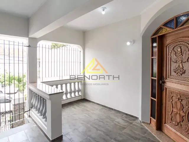 Casa com 365m² 4 quartos e 4 banheiros, à venda, no bairro Vila Paiva em São Paulo