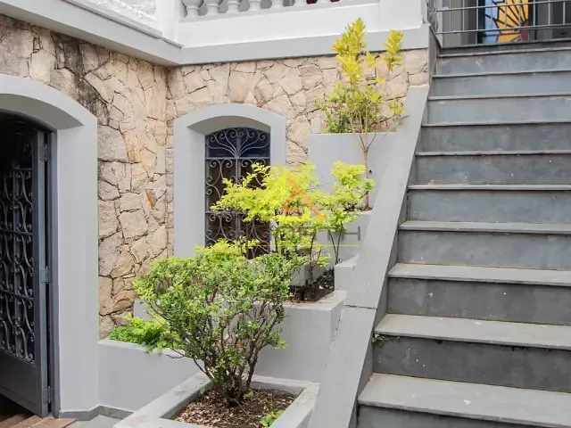 Casa com 365m² 4 quartos e 4 banheiros, à venda, no bairro Vila Paiva em São Paulo