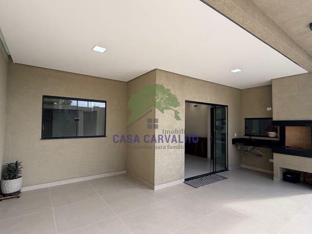 Casa 3 quartos e 2 banheiros, para alugar, no bairro Centro em Ladário