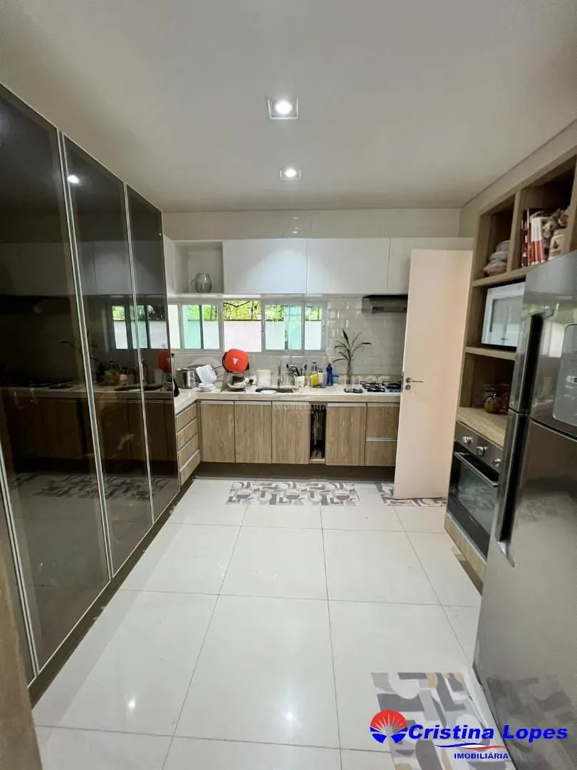 Casa, 5 quartos, 270 m² - Foto 4