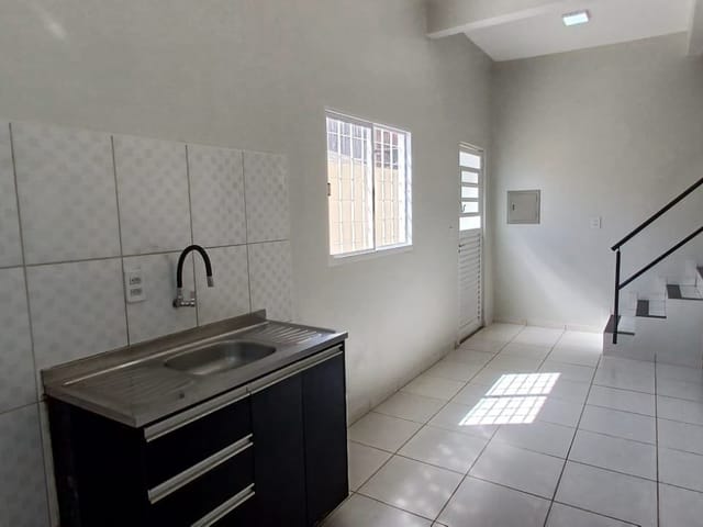 Foto do Casa - Casa p/ Locação 1 /4 (sendo 1 Suíte) + 1 vaga, PRÓX. IFPA, RES. FECHADO, Bairro Interventoria, Santarém - PA | Coimbra Imobiliária