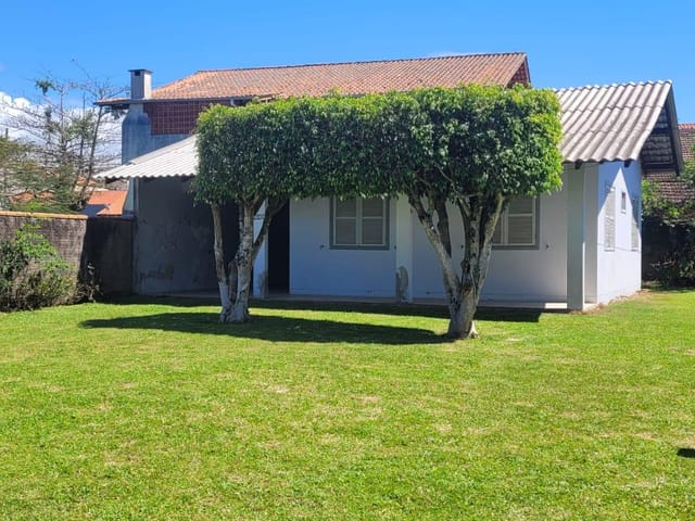 Casa com 360m² 2 quartos e 2 banheiros, à venda, no bairro ARMAÇÃO em Penha