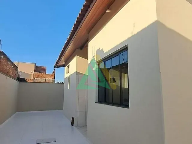 Casa com 200m², à venda, no bairro Jardim Canaã II em Mogi Guaçu