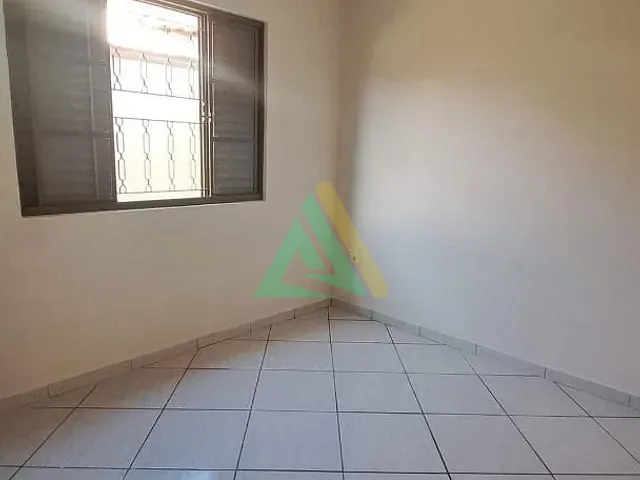 Casa com 200m², à venda, no bairro Jardim Canaã II em Mogi Guaçu