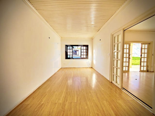 Casa 3 quartos e 5 banheiros, à venda, no bairro Cidade Alta em Jaguariaíva