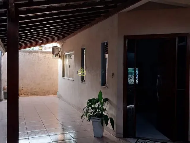 Casa com 360m² 3 quartos e 3 banheiros, à venda, no bairro Ano Bom em Barra Mansa