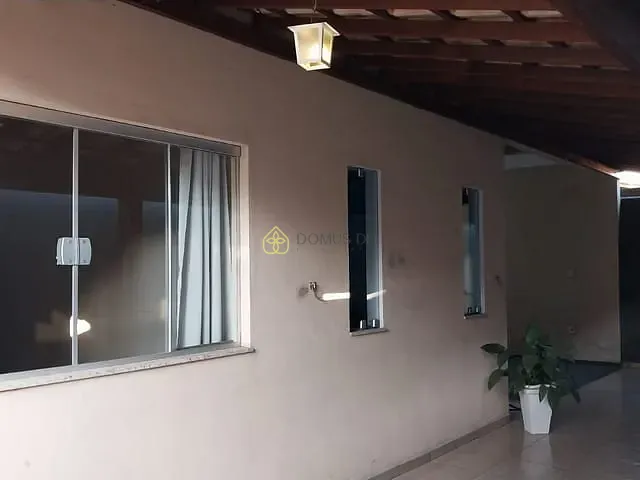 Casa com 360m² 3 quartos e 3 banheiros, à venda, no bairro Ano Bom em Barra Mansa