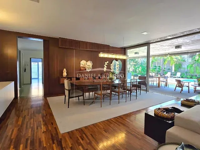 Casa com 1200m² 5 quartos e 6 banheiros, à venda, no bairro Jardim São Jorge em Londrina