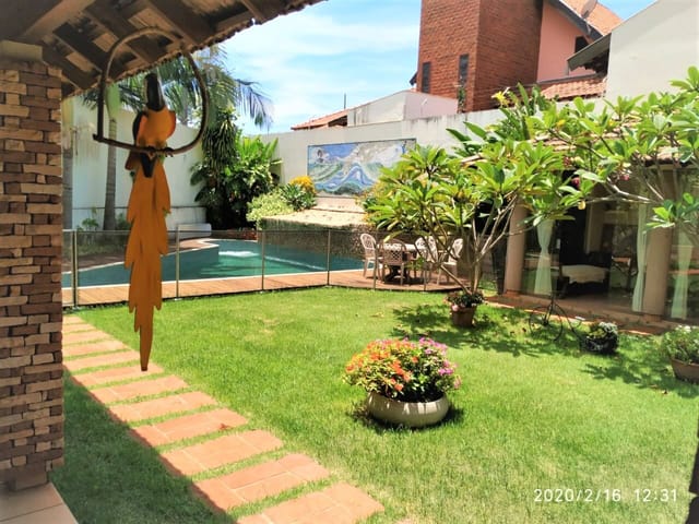 Casa com 660m² 3 quartos e 4 banheiros, à venda, no bairro Bancários em Londrina