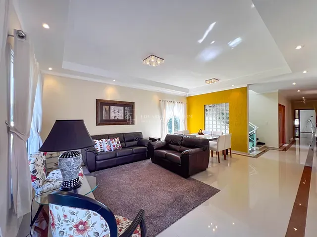 Casa 4 quartos e 6 banheiros, à venda ou para alugar, no bairro Medeiros em Jundiaí