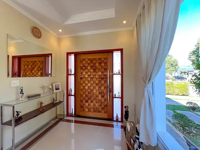 Casa 4 quartos e 6 banheiros, à venda ou para alugar, no bairro Medeiros em Jundiaí
