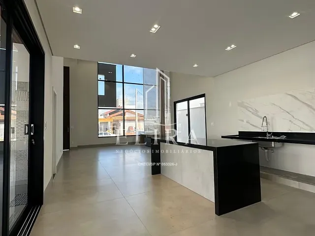Casa com 450m² 3 quartos e 5 banheiros, à venda, no bairro Chácara Letônia em Americana