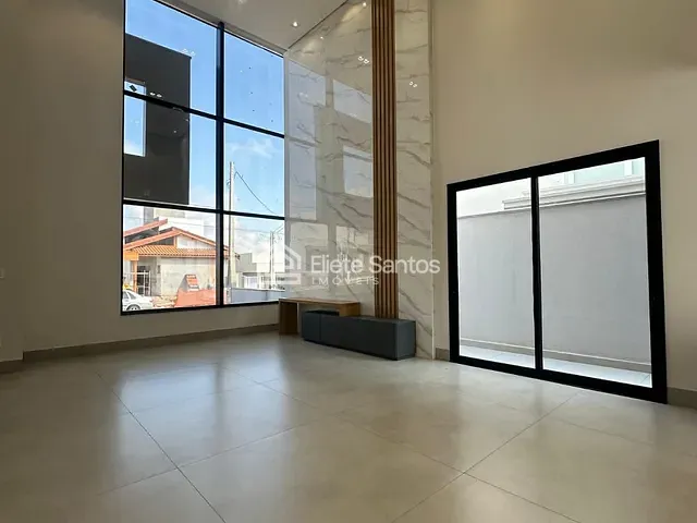 Casa com 450m² 3 quartos e 5 banheiros, à venda, no bairro Chácara Letônia em Americana