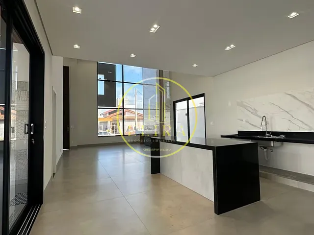 Casa com 450m² 3 quartos e 5 banheiros, à venda, no bairro Chácara Letônia em Americana