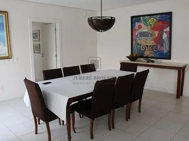 Casa 6 quartos e 6 banheiros, à venda, no bairro Jurerê Internacional em Florianópolis