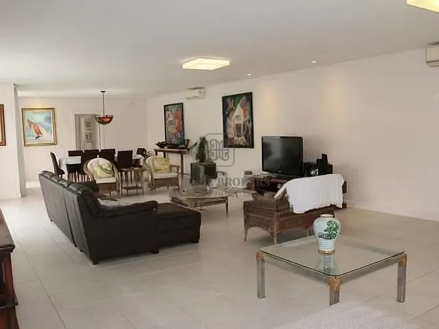 Casa 6 quartos e 6 banheiros, à venda, no bairro Jurerê Internacional em Florianópolis