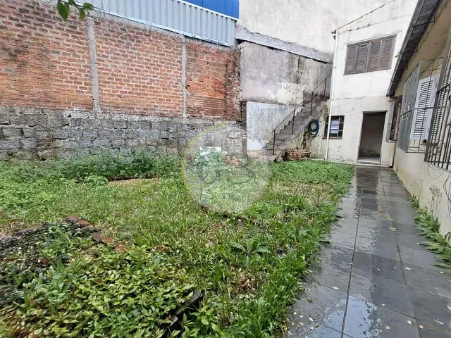 Casa 3 quartos e 1 banheiro, à venda, no bairro Centro em Pelotas
