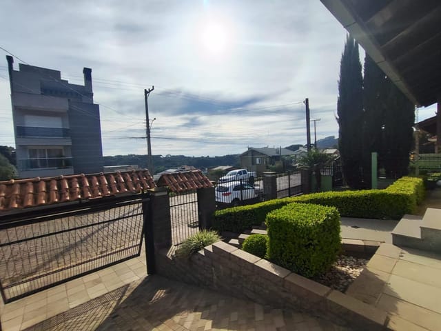 Casa com 125m² 3 quartos e 2 banheiros, à venda, no bairro Clivati em Nova Prata