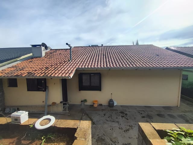 Casa com 125m² 3 quartos e 2 banheiros, à venda, no bairro Clivati em Nova Prata