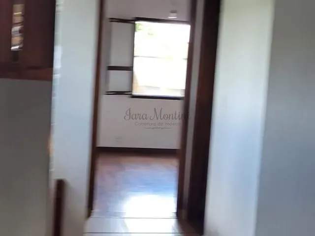 Casa com 500m² 3 quartos e 5 banheiros, à venda ou para alugar, no bairro Jardim Caiapiá em Cotia