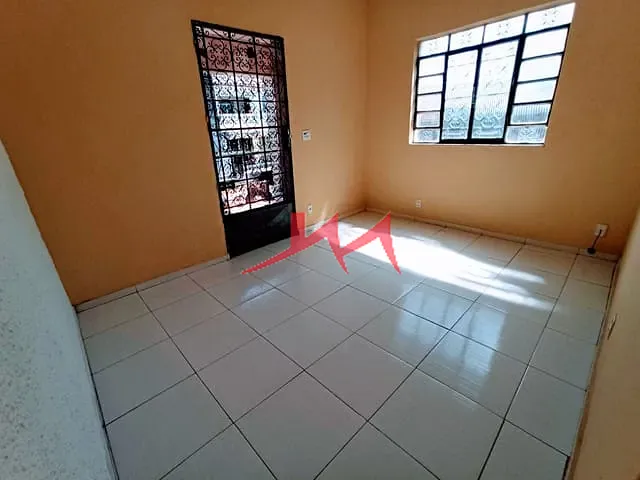 Casa com 120m² 2 quartos e 2 banheiros, para alugar, no bairro Colubandê em São Gonçalo