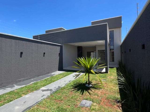 Casa com 180m² 3 quartos e 2 banheiros, à venda, no bairro Setor dos Bandeirantes em Aparecida de Goiânia