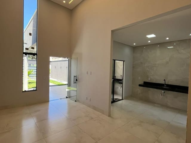 Casa com 180m² 3 quartos e 2 banheiros, à venda, no bairro Setor dos Bandeirantes em Aparecida de Goiânia