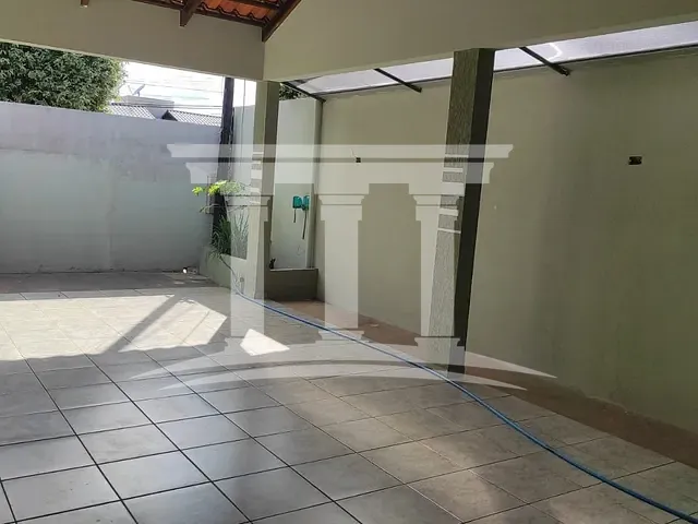 Casa com 130m² 3 quartos e 1 banheiro, para alugar, no bairro Jardim das Palmeiras em Lucas do Rio Verde