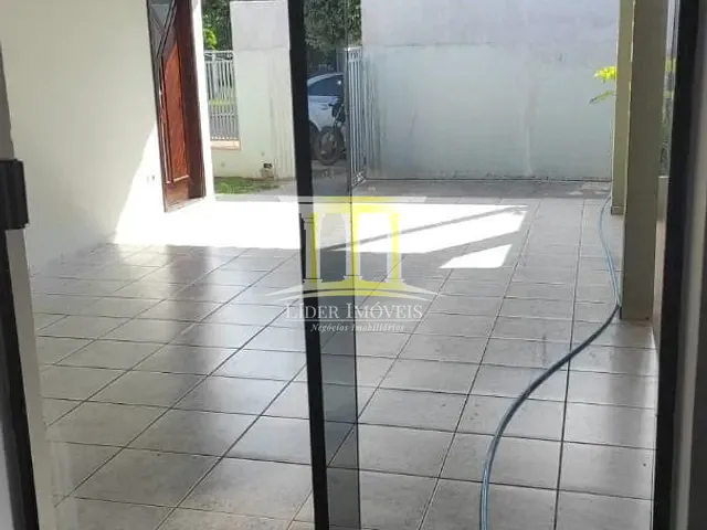 Casa com 130m² 3 quartos e 1 banheiro, para alugar, no bairro Jardim das Palmeiras em Lucas do Rio Verde
