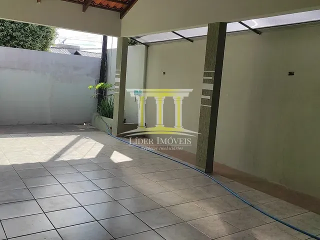 Casa com 130m² 3 quartos e 1 banheiro, para alugar, no bairro Jardim das Palmeiras em Lucas do Rio Verde