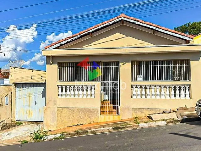 Casa com 400m² 3 quartos e 1 banheiro, à venda, no bairro Vila Bazani em Itapira