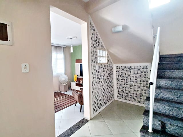 Casa com 372m² 4 quartos e 3 banheiros, à venda, no bairro Realengo em Rio de Janeiro