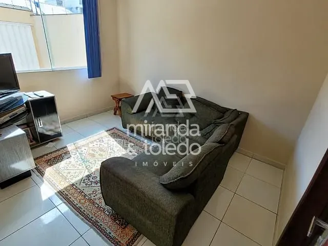 Casa com 309m² 3 quartos e 2 banheiros, à venda, no bairro Itapebussu em Guarapari