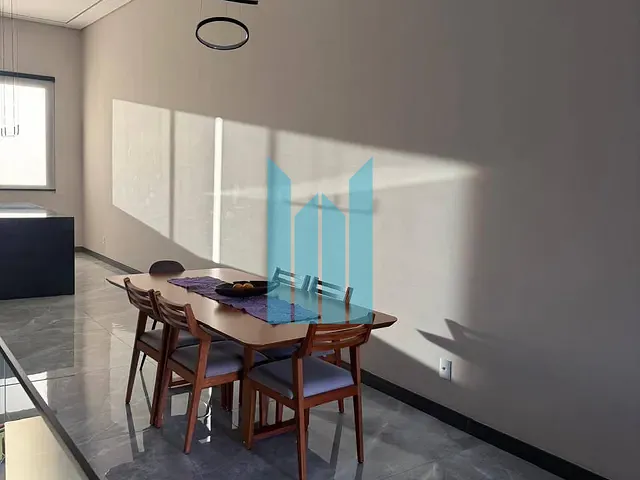 Casa 3 quartos e 3 banheiros, à venda, no bairro Jardim Bandeirantes em Poços de Caldas