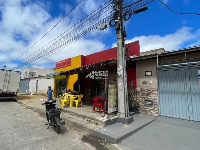 Casa 2 quartos e 1 banheiro, para alugar, no bairro Felícia em Vitória da Conquista