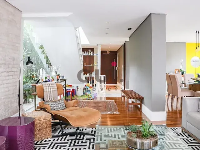 Casa com 500m² 4 quartos e 3 banheiros, à venda, no bairro Planalto Paulista em São Paulo