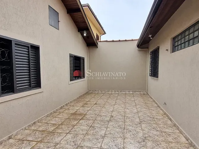 Casa 3 quartos e 3 banheiros, à venda, no bairro Vila Rezende em Piracicaba