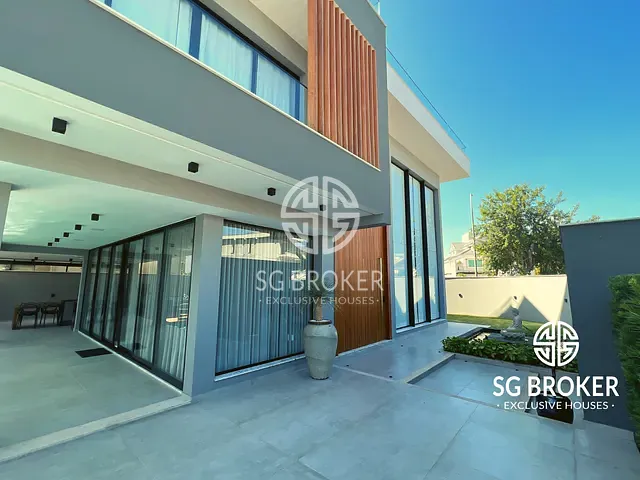Casa com 550m² 4 quartos e 5 banheiros, à venda, no bairro Recreio dos Bandeirantes em Rio de Janeiro