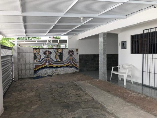 Casa com 300m² 6 quartos e 6 banheiros, à venda, no bairro Jardim São Paulo em João Pessoa