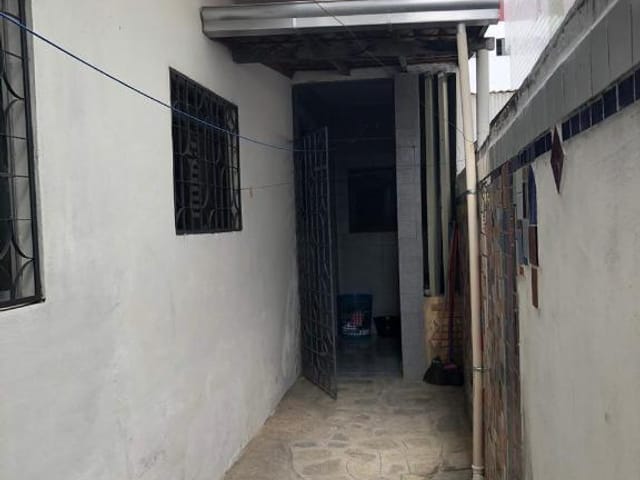 Casa com 300m² 6 quartos e 6 banheiros, à venda, no bairro Jardim São Paulo em João Pessoa