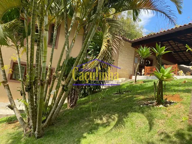 Casa com 28000m² 5 quartos e 3 banheiros, à venda, no bairro Centro (Ipiabas) em Barra do Piraí