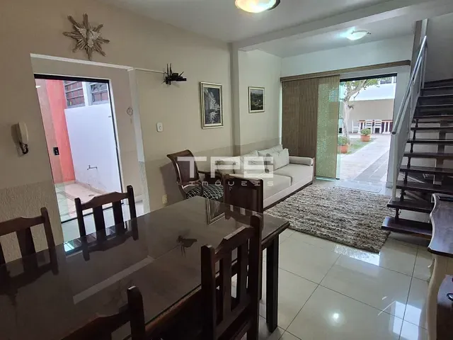 Casa 3 quartos e 2 banheiros, à venda, no bairro Vila Comendador Rodrigues Alves em Guaratinguetá