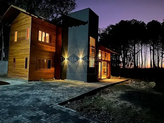 Casa com 175m² 3 quartos e 3 banheiros, à venda, no bairro Campininha em Quatro Barras
