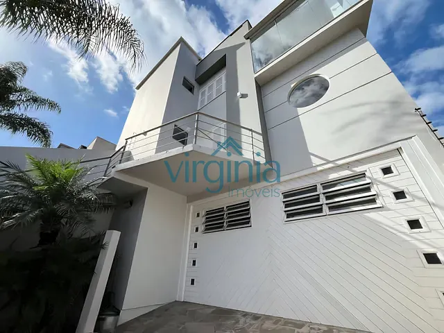 Casa com 250m² 3 quartos e 2 banheiros, à venda ou para alugar, no bairro Hamburgo Velho em Novo Hamburgo
