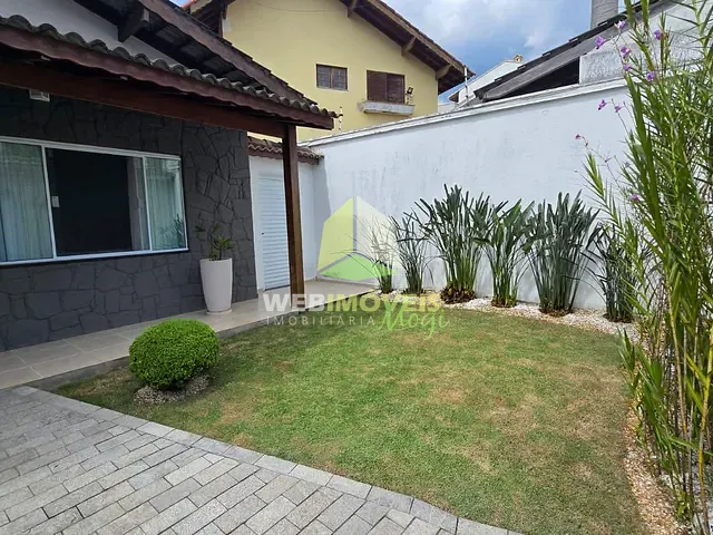 Casa com 580m² 4 quartos e 5 banheiros, à venda, no bairro Vila Oliveira em Mogi das Cruzes