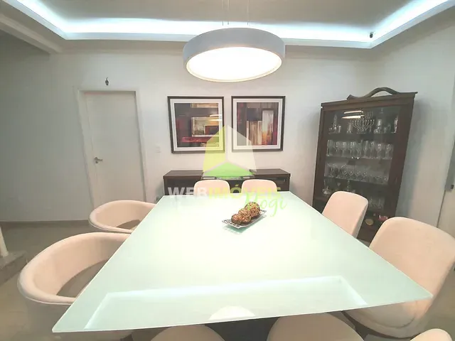 Casa com 580m² 4 quartos e 5 banheiros, à venda, no bairro Vila Oliveira em Mogi das Cruzes