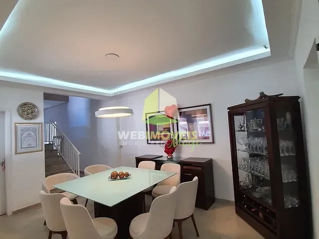 Casa com 580m² 4 quartos e 5 banheiros, à venda, no bairro Vila Oliveira em Mogi das Cruzes