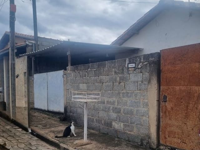 Casa com 200m² 2 quartos e 1 banheiro, à venda, no bairro Jardim Américo em Cambuí